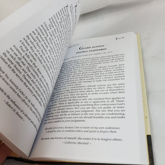 New Beginnings 366 Daily Devotions Inspired By Gods Love and Compassion Hardback - Picture 11 of 11